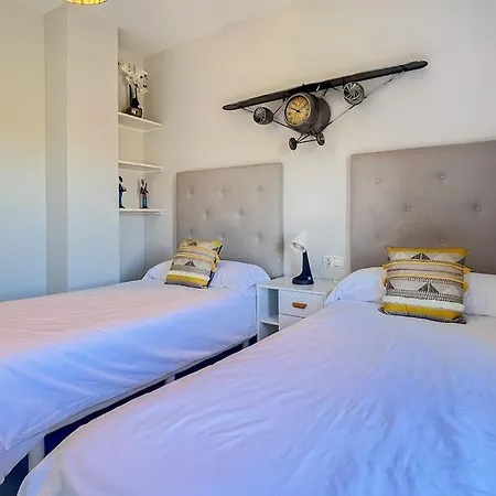 Oleholidays Genova 2 Junto A Marriot Lejlighed Marbella